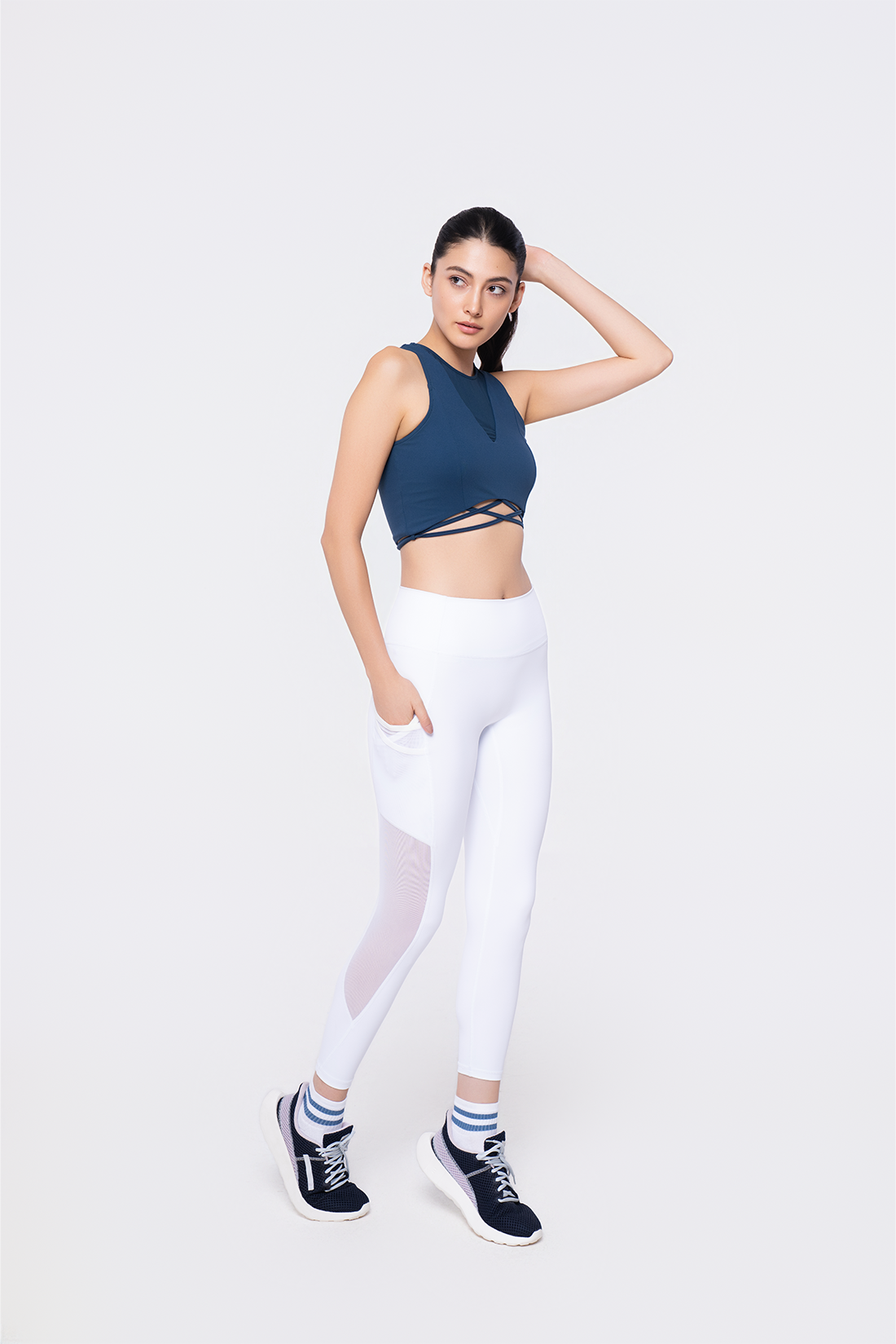 Chloe Top & Luminous Leggings