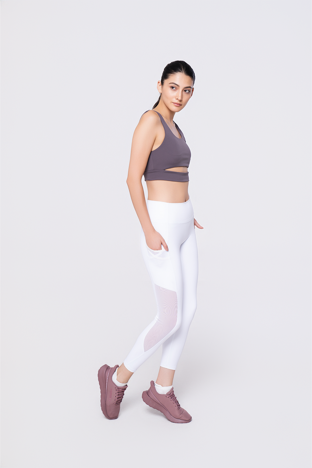 Kickin Bra Top & Luminous Leggings